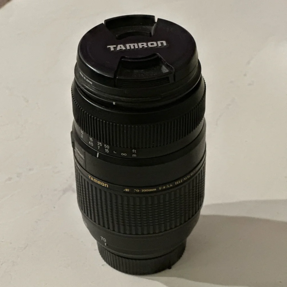 Tamron 70-300mm f/4 Camera Lens (for Nikon Camera)